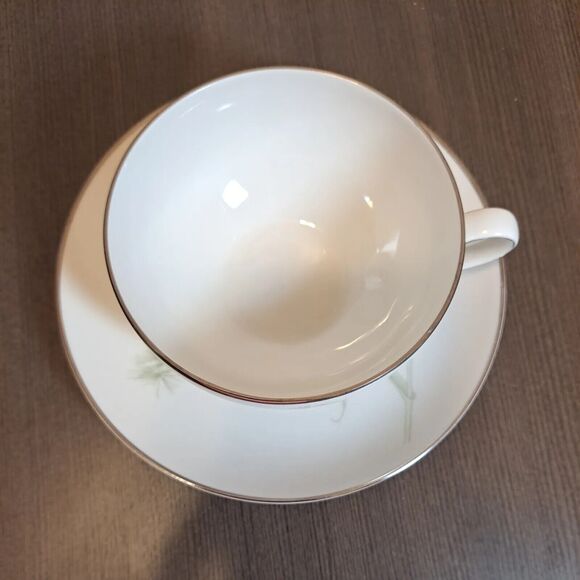 Vintage 1940-60s MCM Vita Craft Bavarian China Greenbriar Tea Cup Saucer White 4 - Picture 2 of 9